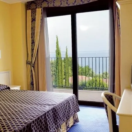 Otel Ahg Riva Del Sole - Adults Only Moniga del Garda