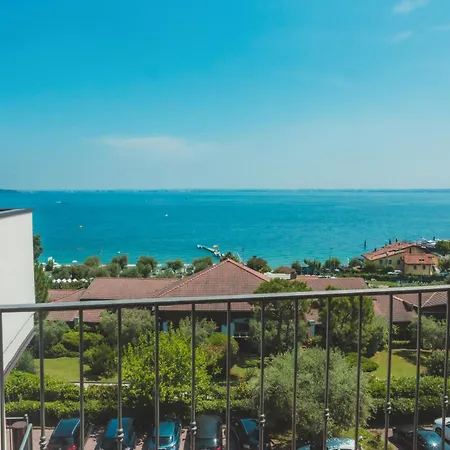 Otel Ahg Riva Del Sole - Adults Only Moniga del Garda