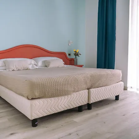 Otel Ahg Riva Del Sole - Adults Only Moniga del Garda