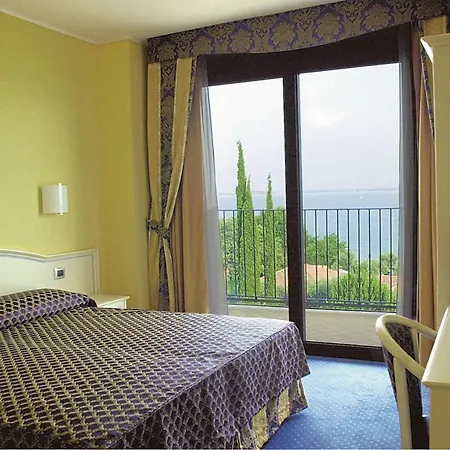Riva Del Sole 4* Moniga del Garda