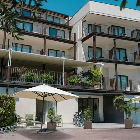 Ahg Riva Del Sole - Adults Only Hotel Moniga del Garda