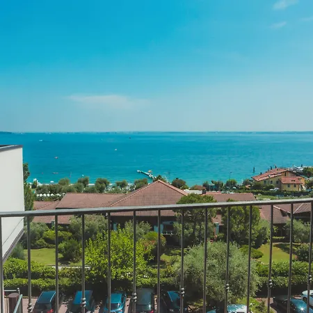 Ahg Riva Del Sole - Adults Only Hotel Moniga del Garda