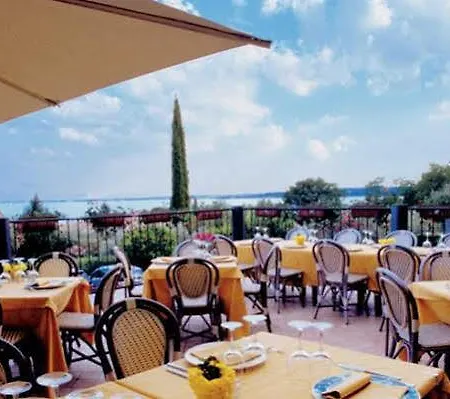 Riva Del Sole Hotel